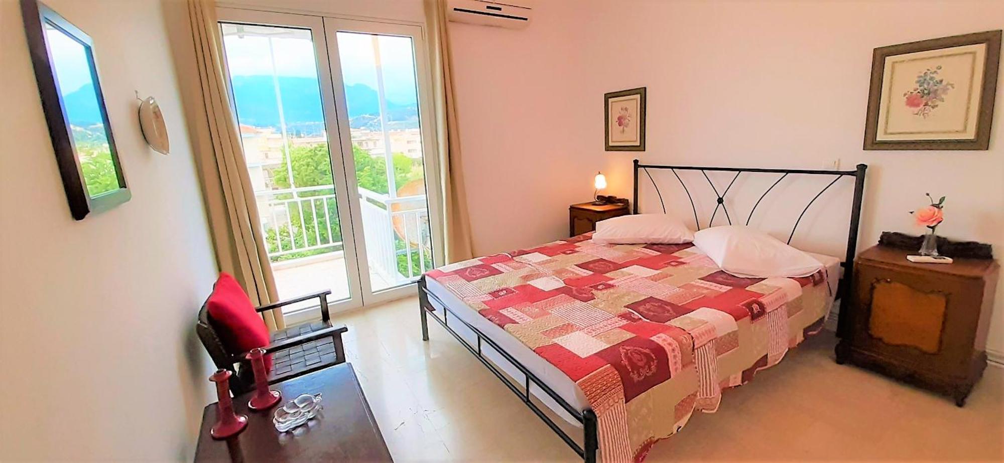 Mondo Cosseri Akrata Apartment ภายนอก รูปภาพ