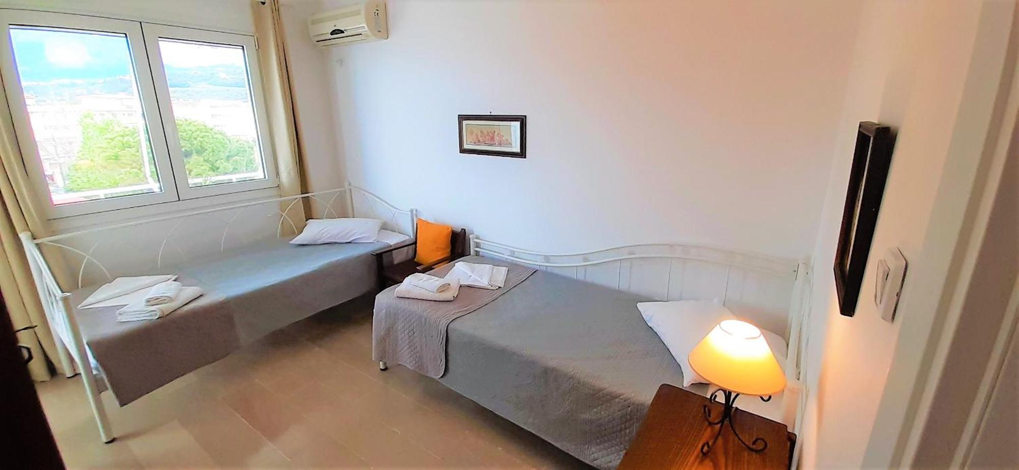 Mondo Cosseri Akrata Apartment ภายนอก รูปภาพ